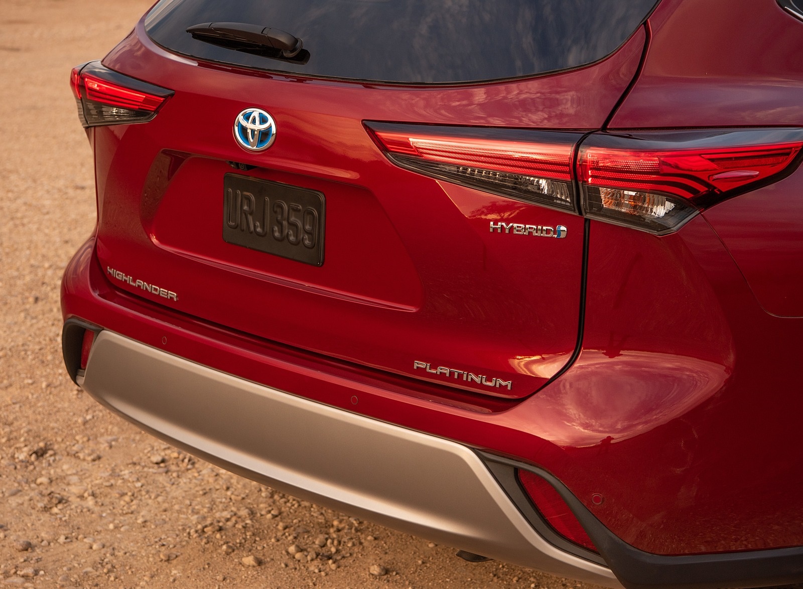 2020 Toyota Highlander Platinum Hybrid AWD (Color: Ruby Flare Pearl) Detail Wallpapers #15 of 42