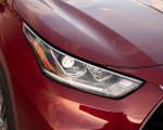 2020 Toyota Highlander Platinum Hybrid AWD (Color: Ruby Flare Pearl) Headlight Wallpapers 150x120