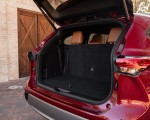 2020 Toyota Highlander Platinum Hybrid AWD (Color: Ruby Flare Pearl) Trunk Wallpapers 150x120