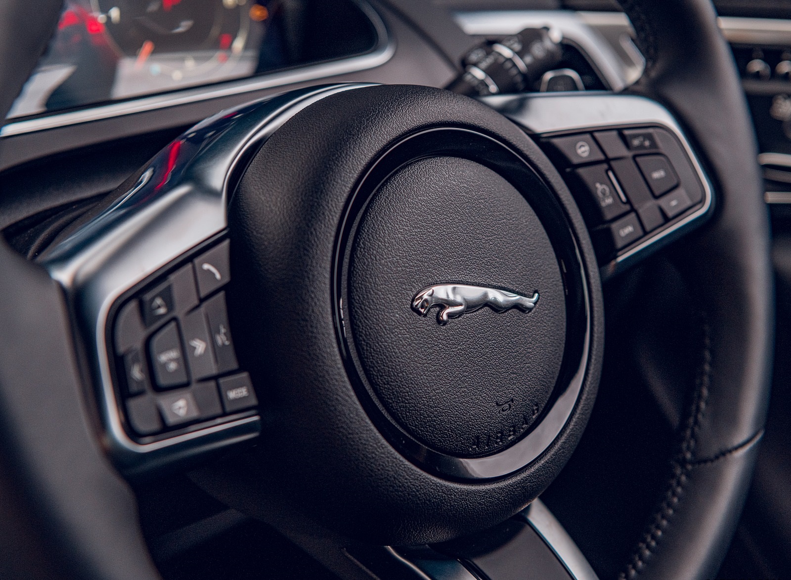 2021 Jaguar F-TYPE Coupe R-Dynamic P450 AWD (Color: Eiger Grey) Interior Steering Wheel Wallpapers #83 of 143