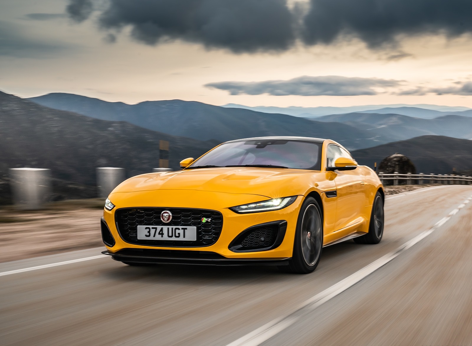 2021 Jaguar F-TYPE R Coupe AWD (Color: Sorrento Yellow) Front Three-Quarter Wallpapers (1)