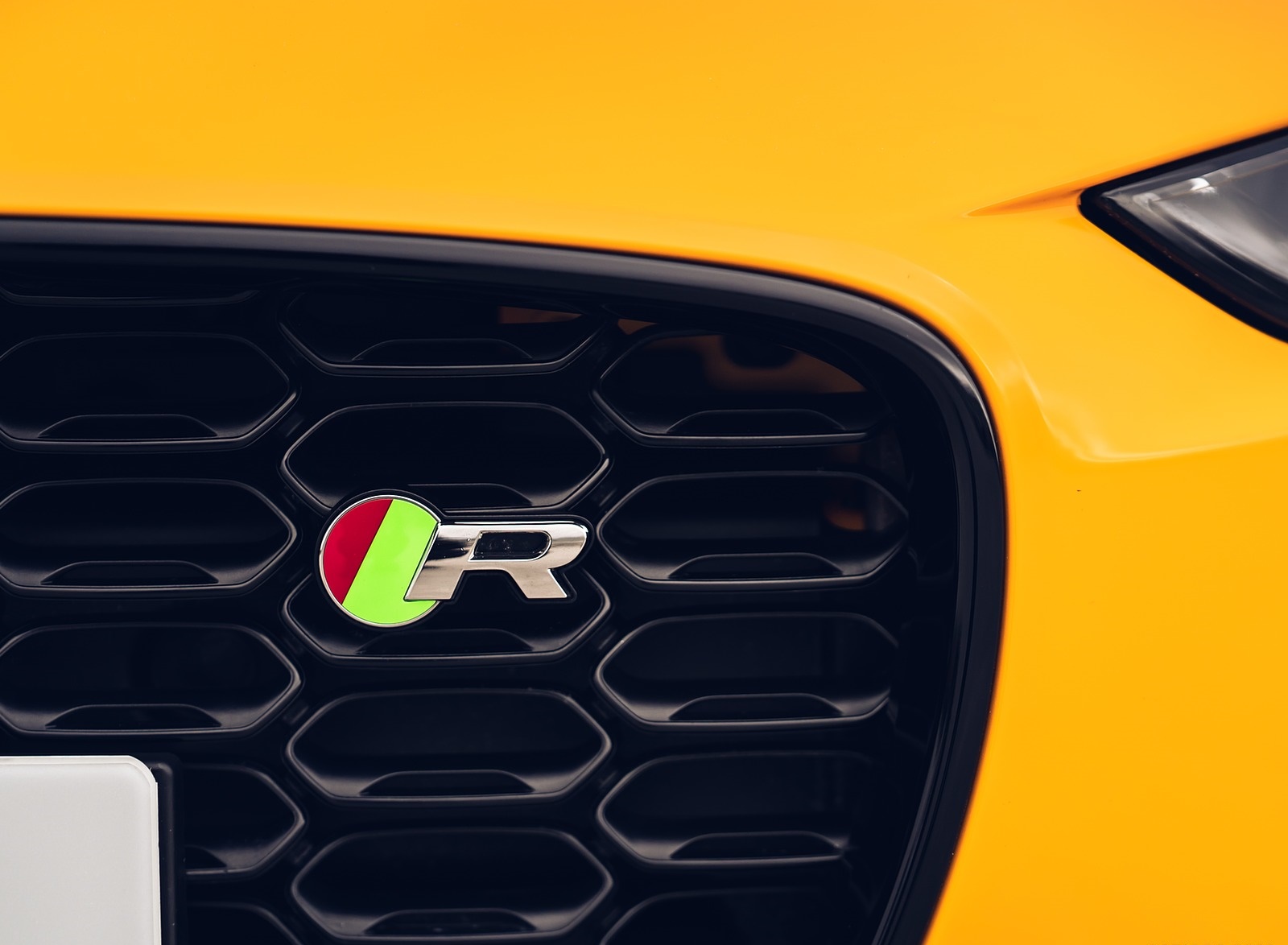 2021 Jaguar F-TYPE R Coupe AWD (Color: Sorrento Yellow) Grill Wallpapers #30 of 143