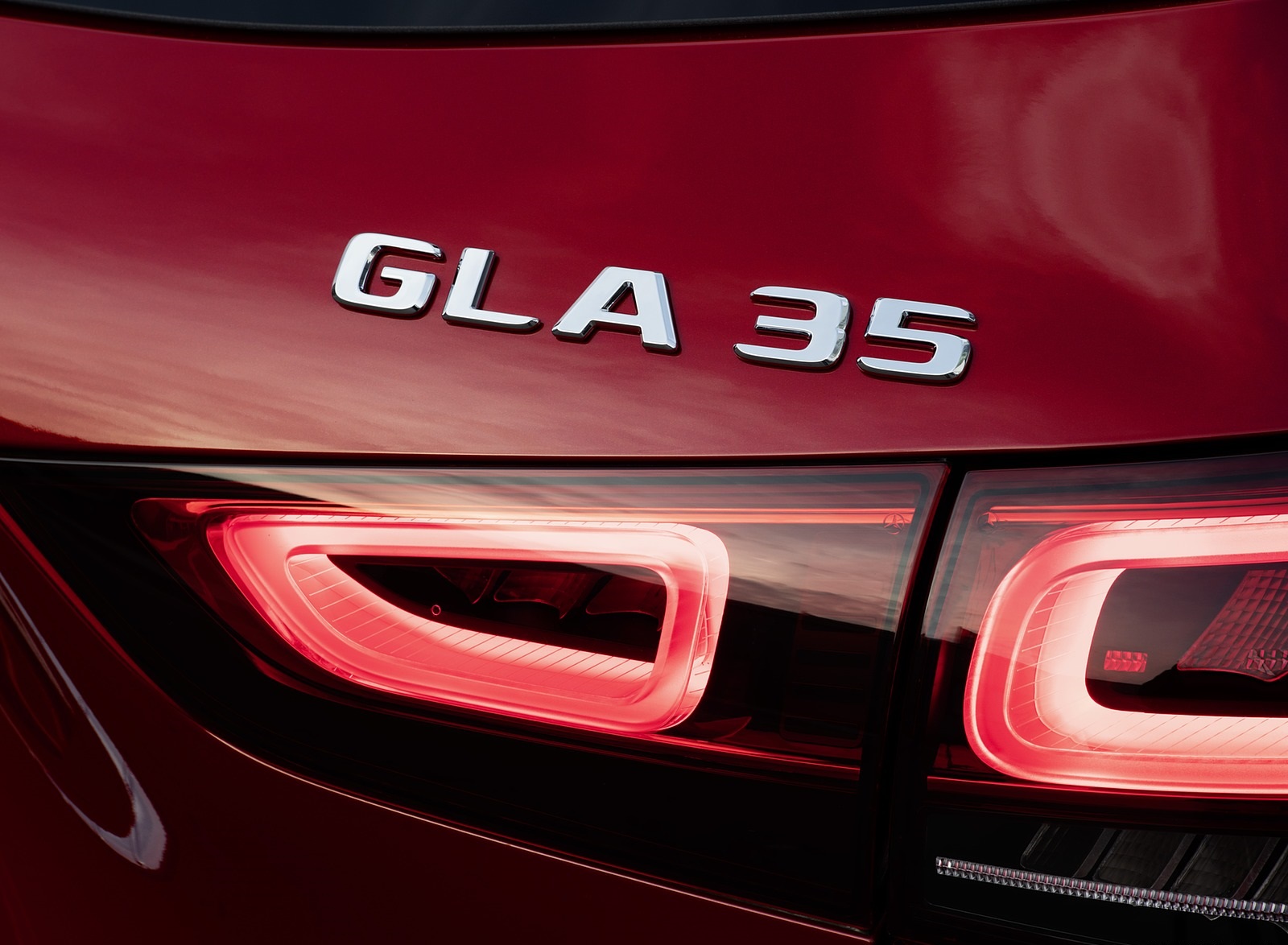 2021 Mercedes-AMG GLA 35 4MATIC Badge Wallpapers #20 of 34