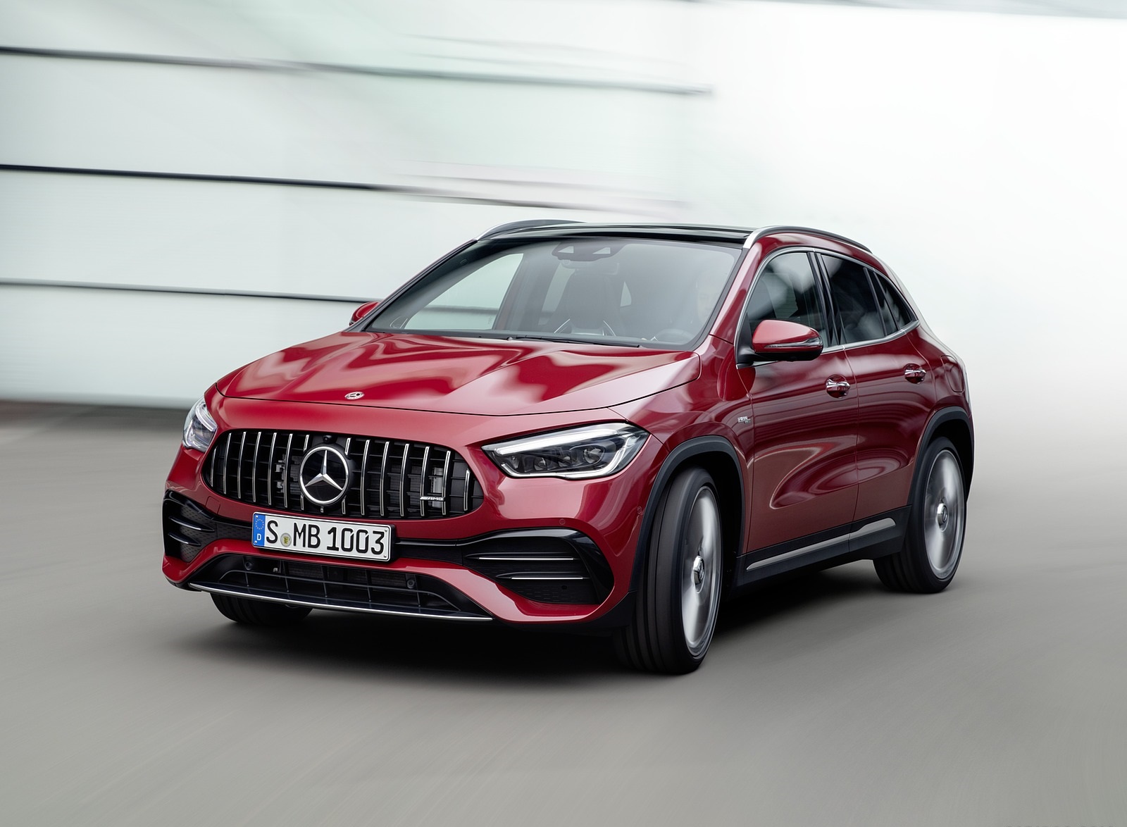 2021 Mercedes-AMG GLA 35 4MATIC Front Three-Quarter Wallpapers (3)