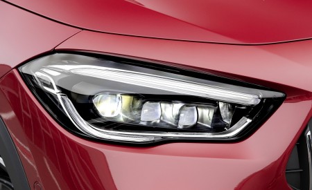 2021 Mercedes-AMG GLA 35 4MATIC Headlight Wallpapers 450x275 (15)