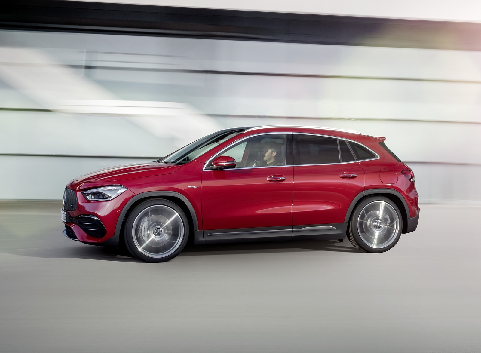 2021 Mercedes-AMG GLA 35 4MATIC Side Wallpapers (5)