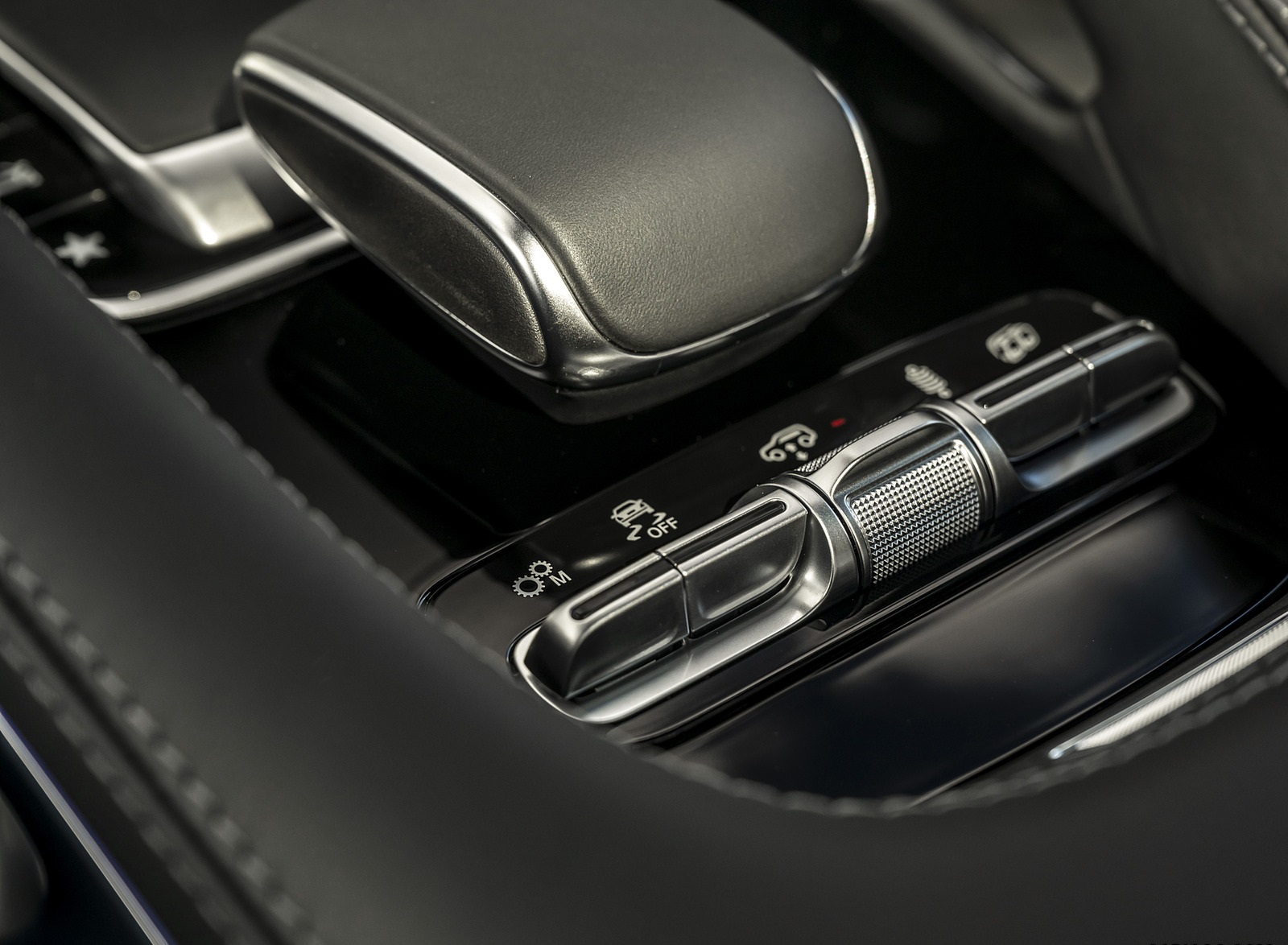 2021 Mercedes-AMG GLE 63 S 4MATIC (UK-Spec) Central Console Wallpapers #74 of 187