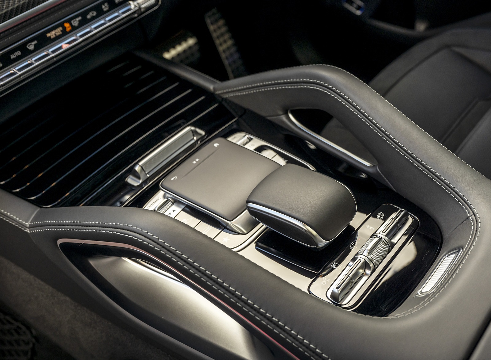 2021 Mercedes-AMG GLE 63 S 4MATIC (UK-Spec) Central Console Wallpapers #76 of 187