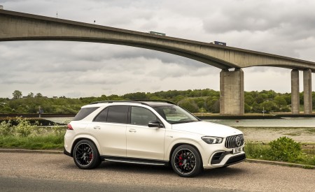 2021 Mercedes-AMG GLE 63 S 4MATIC (UK-Spec) Front Three-Quarter Wallpapers 450x275 (40)