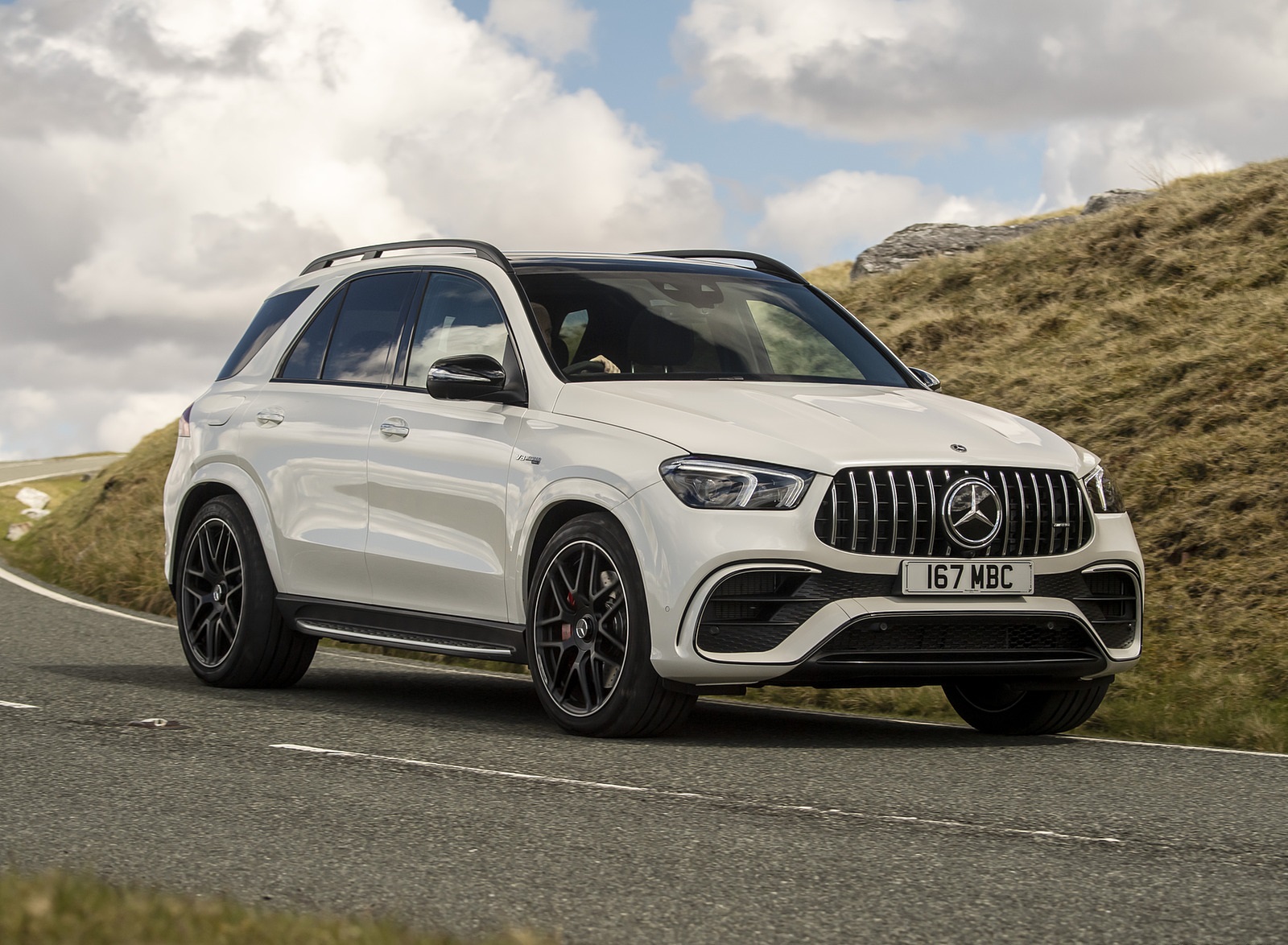 2021 Mercedes-AMG GLE 63 S 4MATIC (UK-Spec) Front Three-Quarter Wallpapers #12 of 187