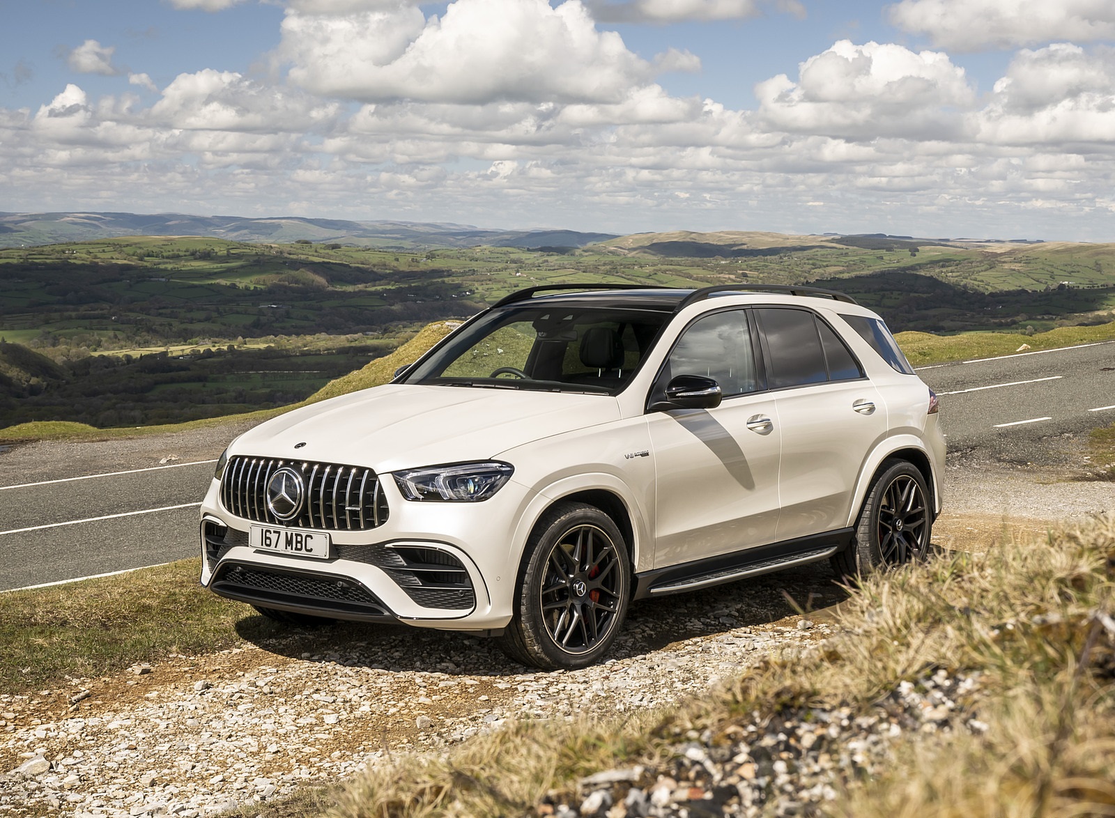 2021 Mercedes-AMG GLE 63 S 4MATIC (UK-Spec) Front Three-Quarter Wallpapers #44 of 187