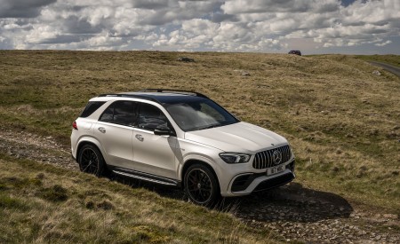 2021 Mercedes-AMG GLE 63 S 4MATIC (UK-Spec) Front Three-Quarter Wallpapers 450x275 (32)