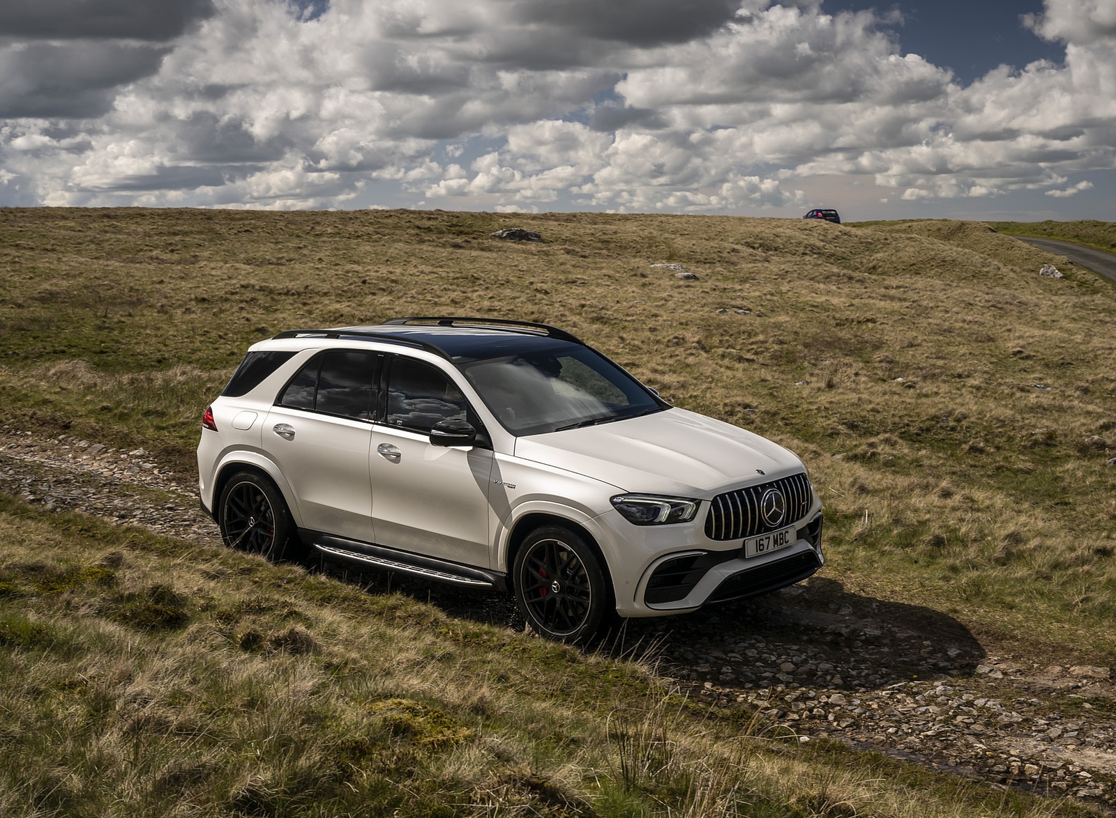 2021 Mercedes-AMG GLE 63 S 4MATIC (UK-Spec) Front Three-Quarter Wallpapers #32 of 187