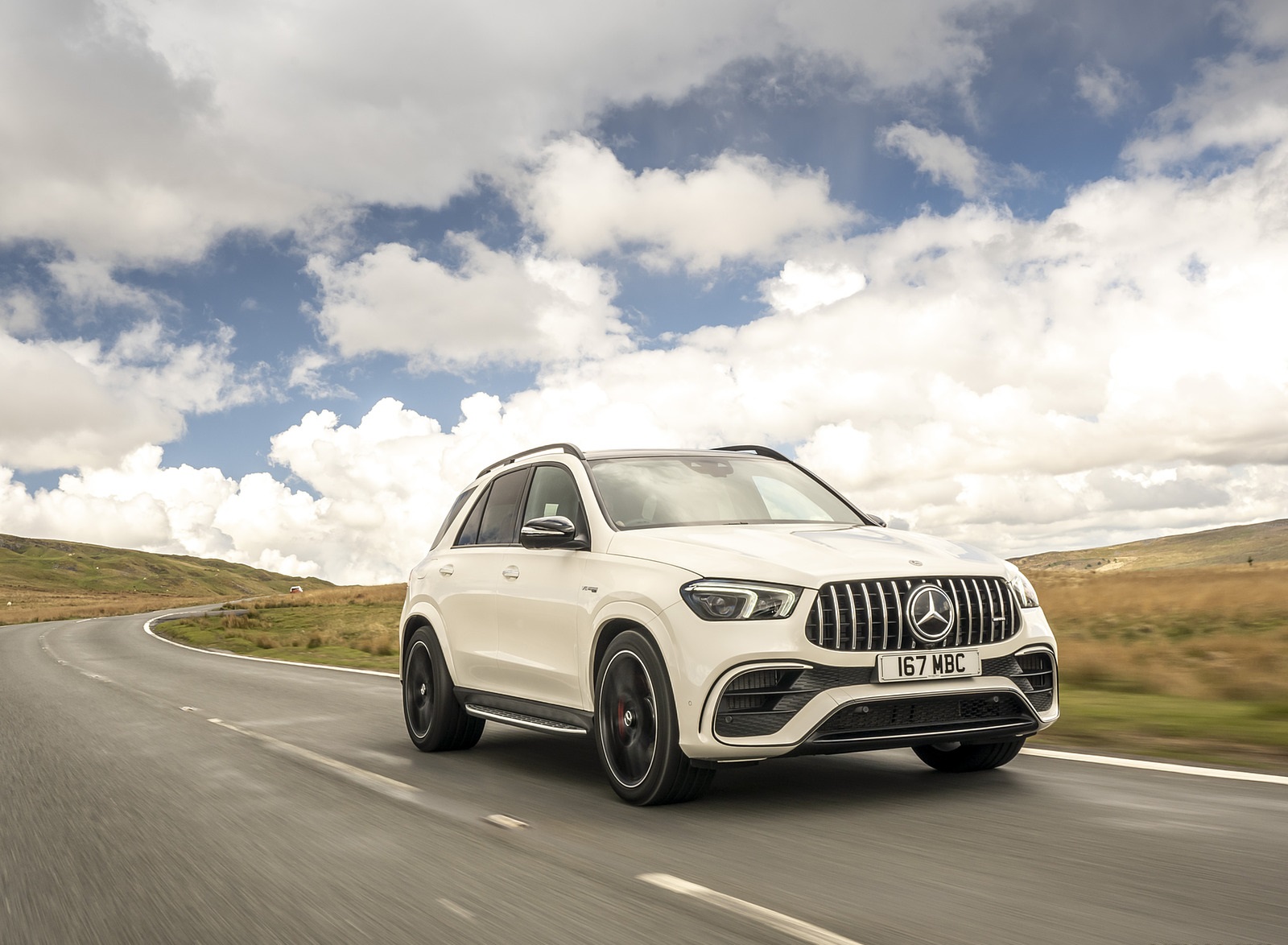 2021 Mercedes-AMG GLE 63 S 4MATIC (UK-Spec) Front Three-Quarter Wallpapers #26 of 187