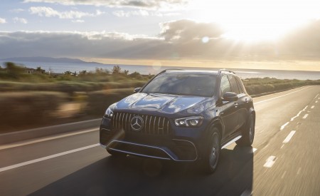 2021 Mercedes-AMG GLE 63 S (US-Spec) Front Three-Quarter Wallpapers 450x275 (107)