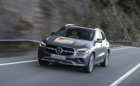 2021 Mercedes-Benz GLA 220d (Color: Mountain Grey Magno) Front Wallpapers 450x275 (24)