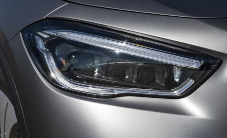 2021 Mercedes-Benz GLA 220d (Color: Mountain Grey Magno) Headlight Wallpapers 450x275 (44)