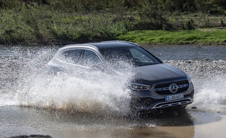 2021 Mercedes-Benz GLA 220d (Color: Mountain Grey Magno) Off-Road Wallpapers 450x275 (38)