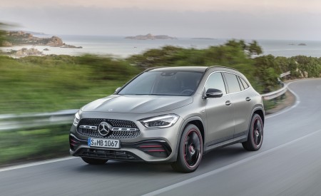 2021 Mercedes-Benz GLA Edition1 AMG Line (Color: Mountain Grey MAGNO) Front Three-Quarter Wallpapers 450x275 (60)