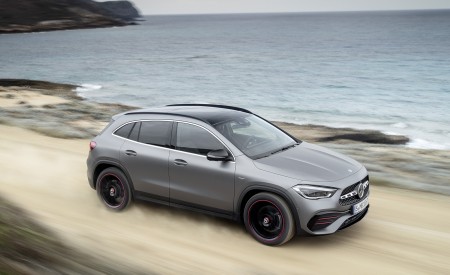 2021 Mercedes-Benz GLA Edition1 AMG Line (Color: Mountain Grey MAGNO) Front Three-Quarter Wallpapers 450x275 (64)