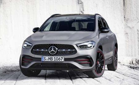 2021 Mercedes-Benz GLA Edition1 AMG Line (Color: Mountain Grey MAGNO) Front Wallpapers 450x275 (75)
