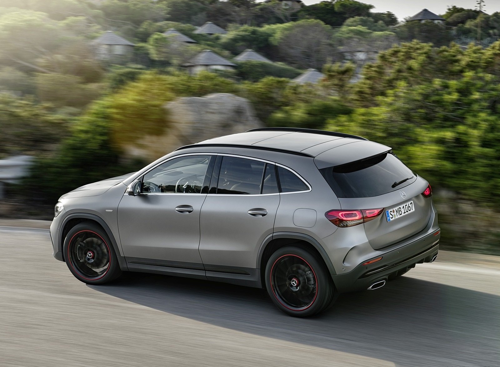 2021 Mercedes-Benz GLA Edition1 AMG Line (Color: Mountain Grey MAGNO) Rear Three-Quarter Wallpapers #66 of 115