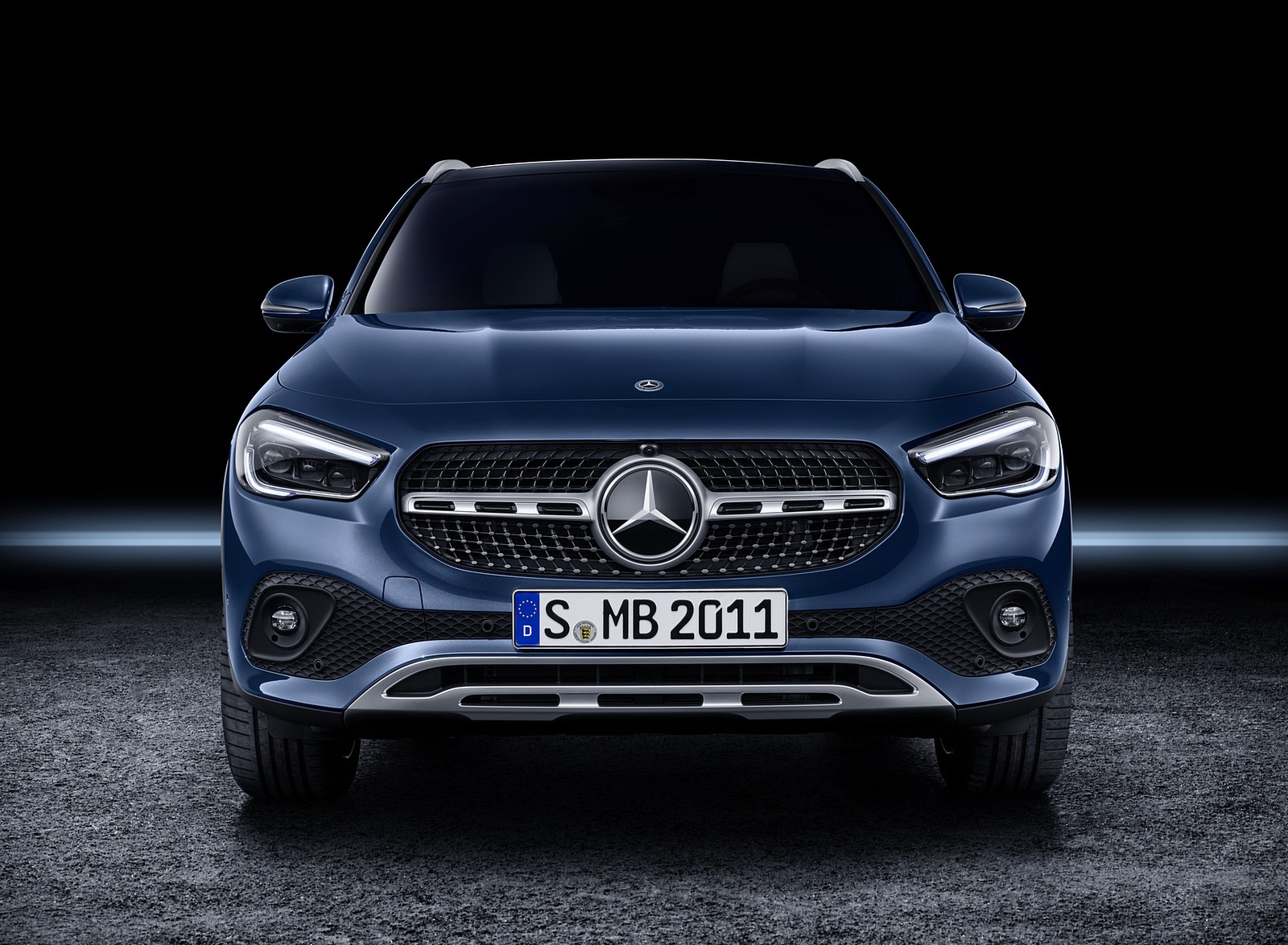 2021 Mercedes-Benz GLA Edition1 Progressive Line (Color: Galaxy Blue) Front Wallpapers #91 of 115