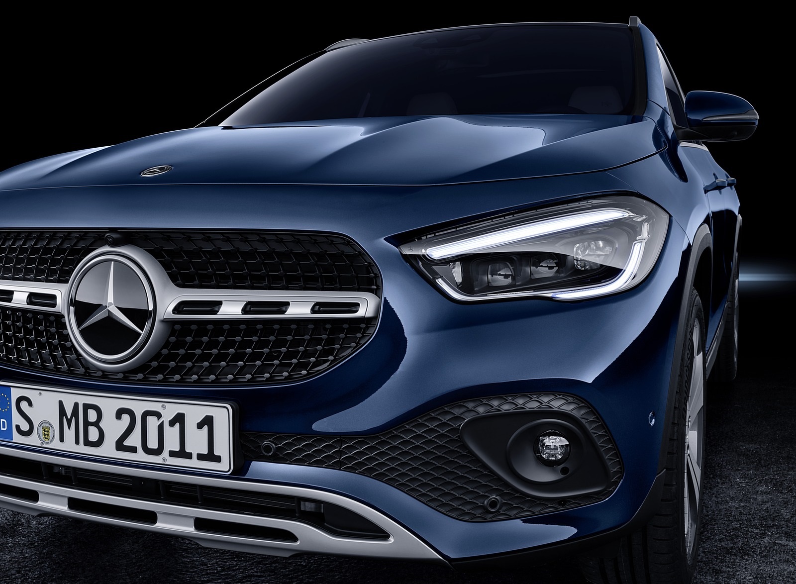 2021 Mercedes-Benz GLA Edition1 Progressive Line (Color: Galaxy Blue) Headlight Wallpapers #100 of 115