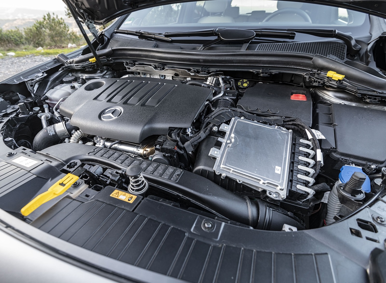 2021 Mercedes-Benz GLA Engine Wallpapers #48 of 115
