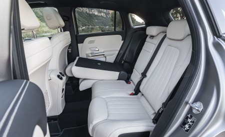 2021 Mercedes-Benz GLA Interior Rear Seats Wallpapers 450x275 (59)