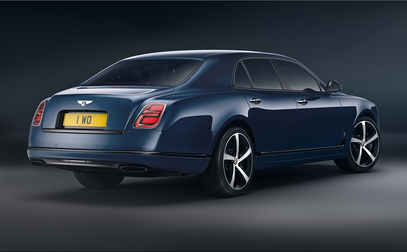 2020 Bentley Mulsanne 6.75 Edition by Mulliner Rear Three-Quarter Wallpapers #3 of 13