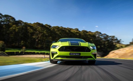 2020 Ford Mustang R-Spec (Color: Grabber Lime) Front Wallpapers 450x275 (19)