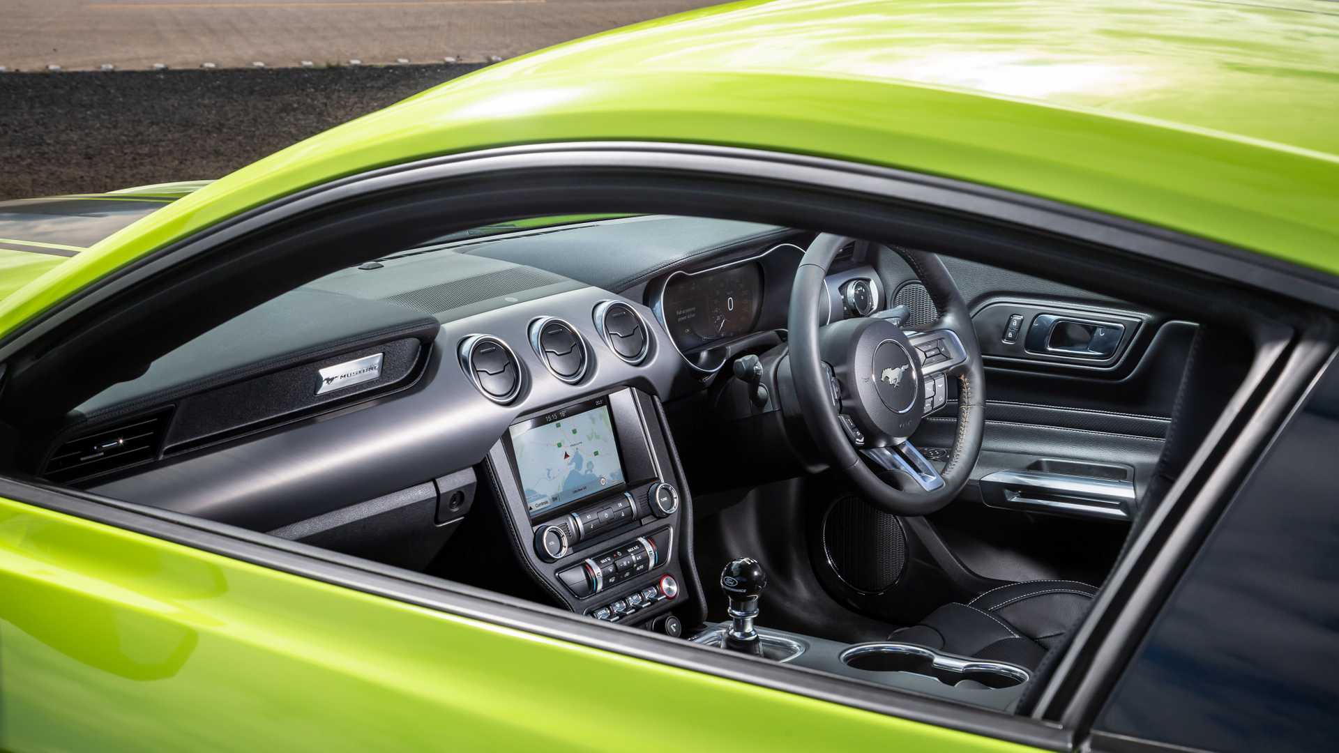 2020 Ford Mustang R-Spec (Color: Grabber Lime) Interior Wallpapers #37 of 38