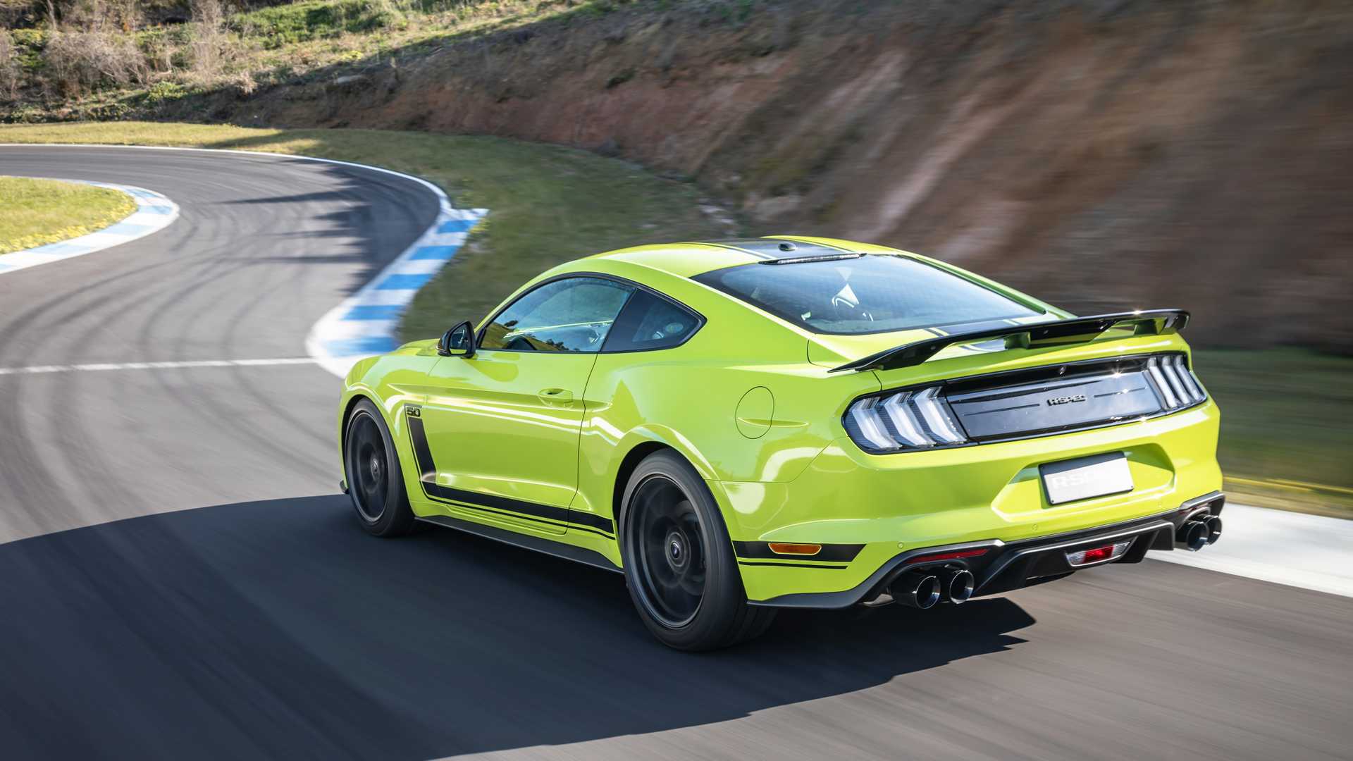 2020 Ford Mustang R-Spec (Color: Grabber Lime) Rear Three-Quarter Wallpapers #20 of 38