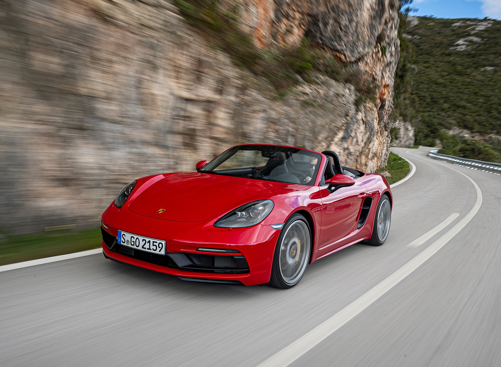 2020 Porsche 718 Boxster GTS 4.0 (Color: Carmine Red) Front Three-Quarter Wallpapers #65 of 191