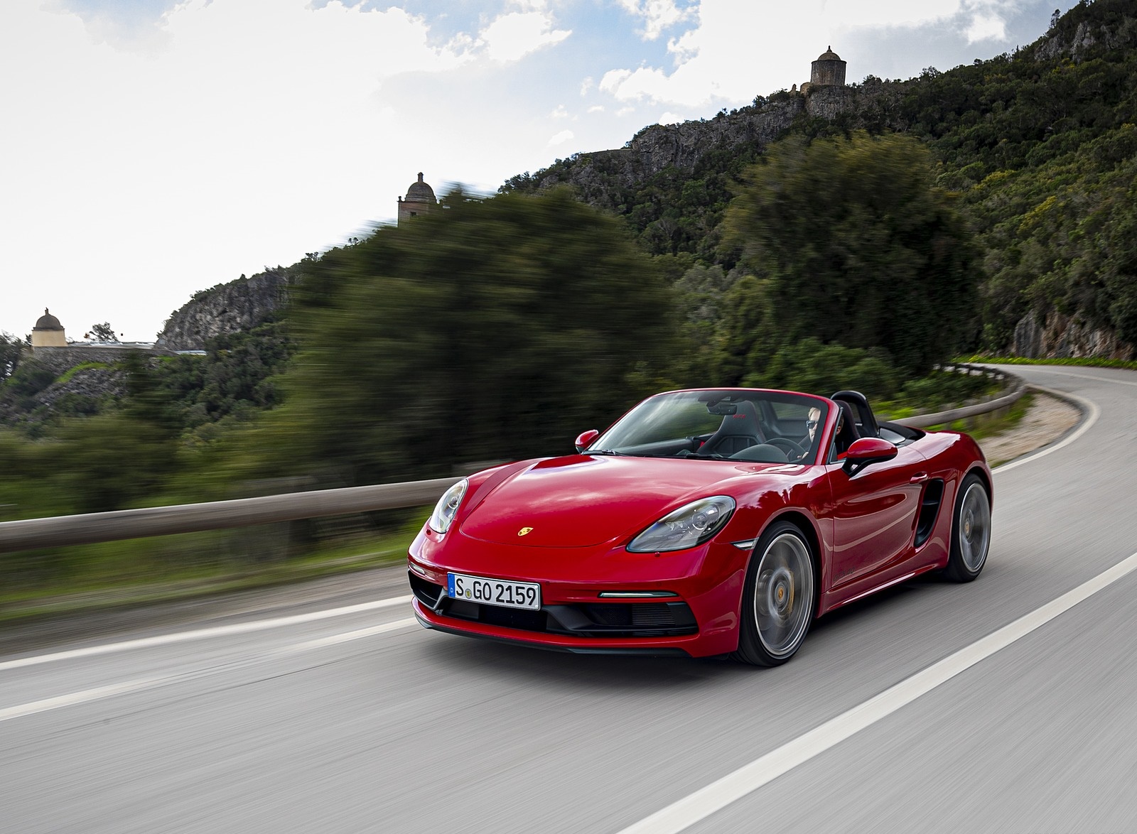 2020 Porsche 718 Boxster GTS 4.0 (Color: Carmine Red) Front Three-Quarter Wallpapers #78 of 191