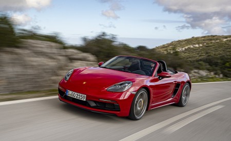 2020 Porsche 718 Boxster GTS 4.0 (Color: Carmine Red) Front Three-Quarter Wallpapers 450x275 (79)