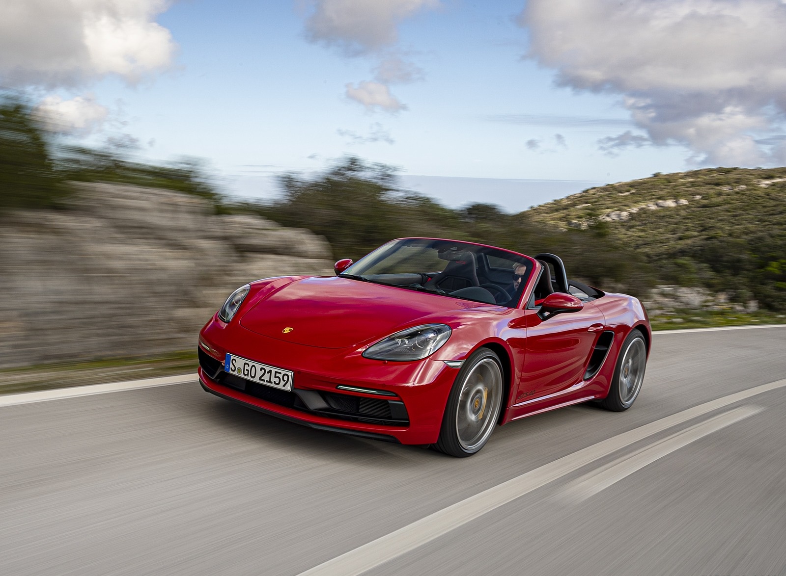 2020 Porsche 718 Boxster GTS 4.0 (Color: Carmine Red) Front Three-Quarter Wallpapers #79 of 191