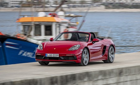 2020 Porsche 718 Boxster GTS 4.0 (Color: Carmine Red) Front Three-Quarter Wallpapers 450x275 (86)