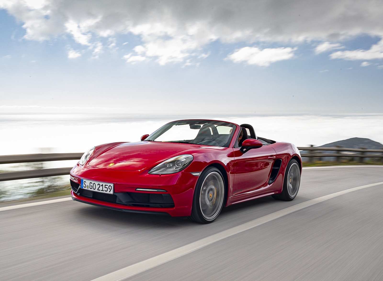 2020 Porsche 718 Boxster GTS 4.0 (Color: Carmine Red) Front Three-Quarter Wallpapers #80 of 191