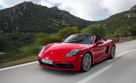 2020 Porsche 718 Boxster GTS 4.0 (Color: Carmine Red) Front Three-Quarter Wallpapers 450x275 (82)