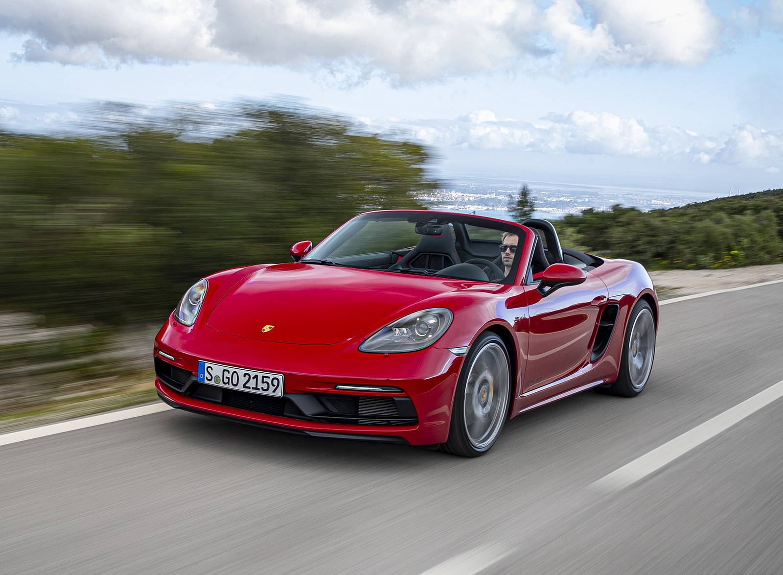 2020 Porsche 718 Boxster GTS 4.0 (Color: Carmine Red) Front Three-Quarter Wallpapers #61 of 191