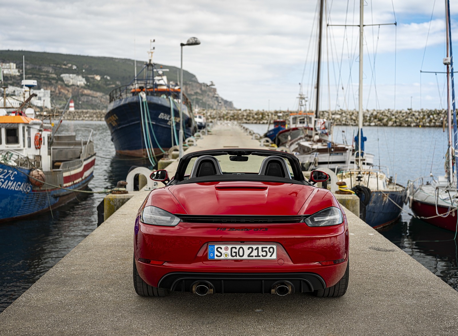 2020 Porsche 718 Boxster GTS 4.0 (Color: Carmine Red) Rear Wallpapers #92 of 191