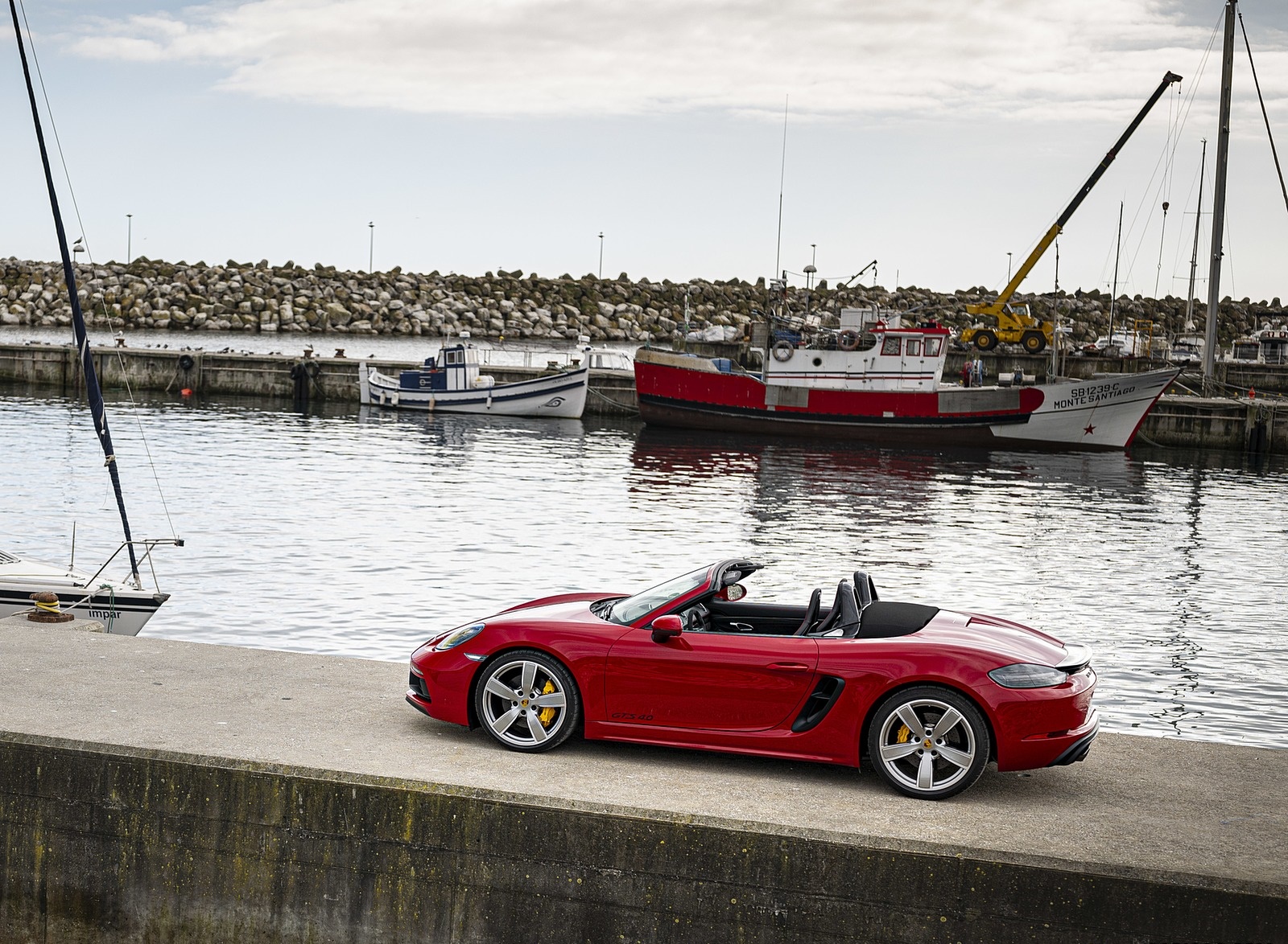 2020 Porsche 718 Boxster GTS 4.0 (Color: Carmine Red) Side Wallpapers #100 of 191