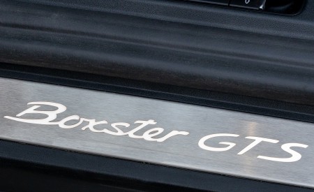 2020 Porsche 718 Boxster GTS 4.0 (Color: Crayon) Door Sill Wallpapers 450x275 (176)