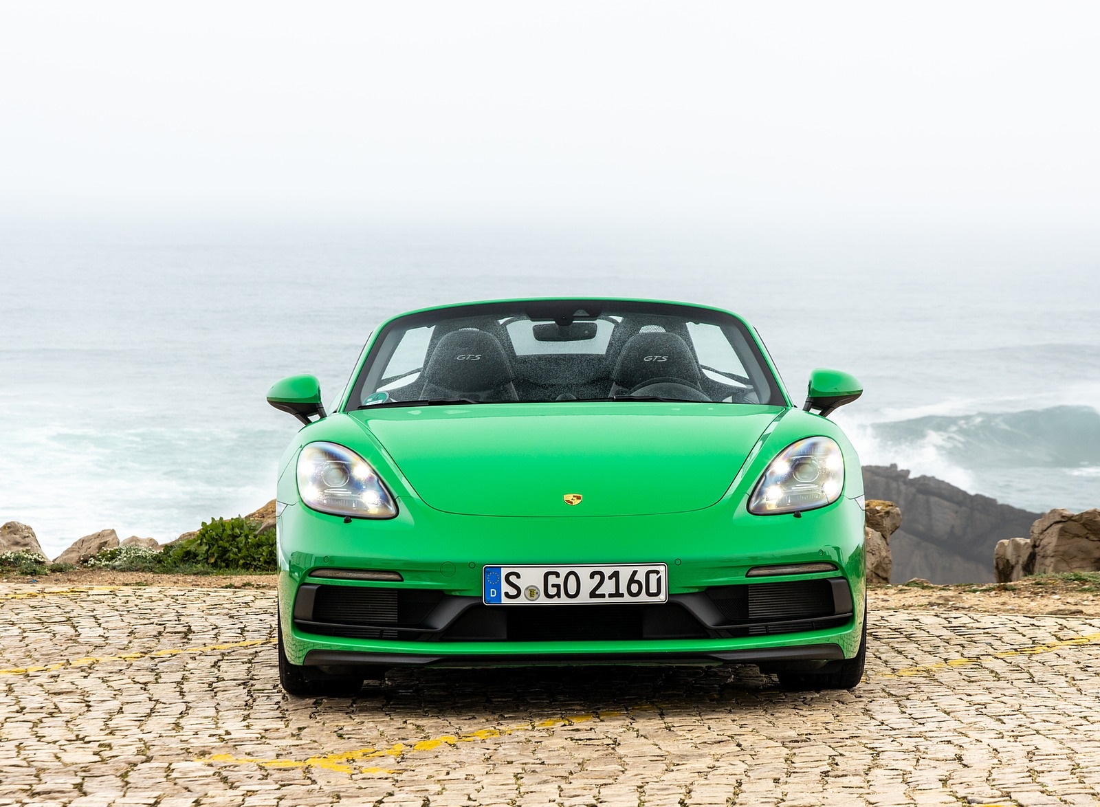 2020 Porsche 718 Boxster GTS 4.0 (Color: Phyton Green) Front Wallpapers #23 of 191