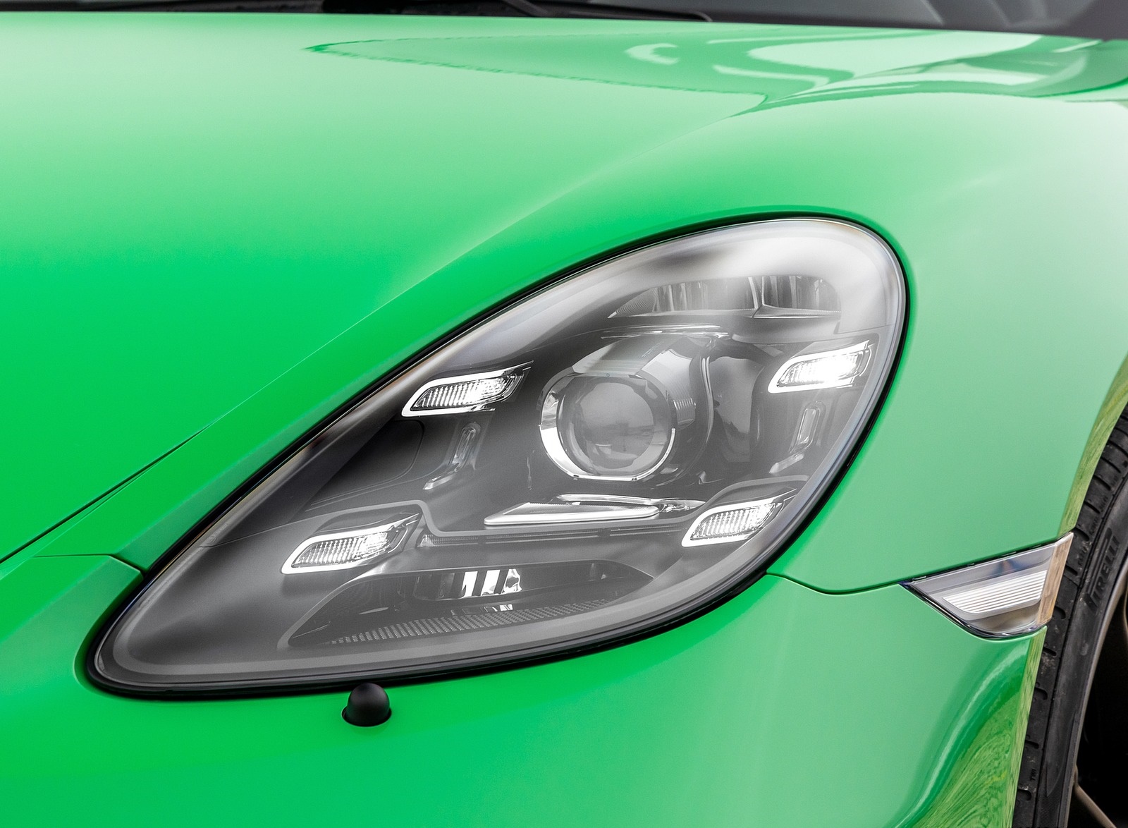 2020 Porsche 718 Boxster GTS 4.0 (Color: Phyton Green) Headlight Wallpapers #36 of 191