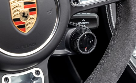 2020 Porsche 718 Boxster GTS 4.0 (Color: Phyton Green) Interior Detail Wallpapers 450x275 (49)