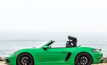 2020 Porsche 718 Boxster GTS 4.0 (Color: Phyton Green) Side Wallpapers 450x275 (29)