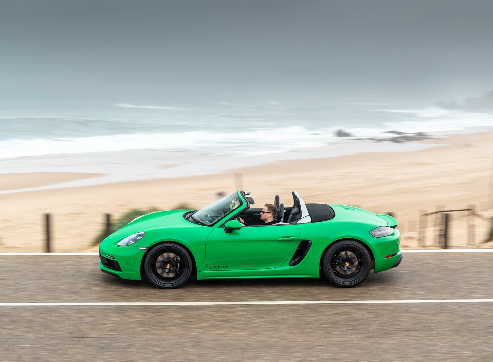 2020 Porsche 718 Boxster GTS 4.0 (Color: Phyton Green) Side Wallpapers #16 of 191